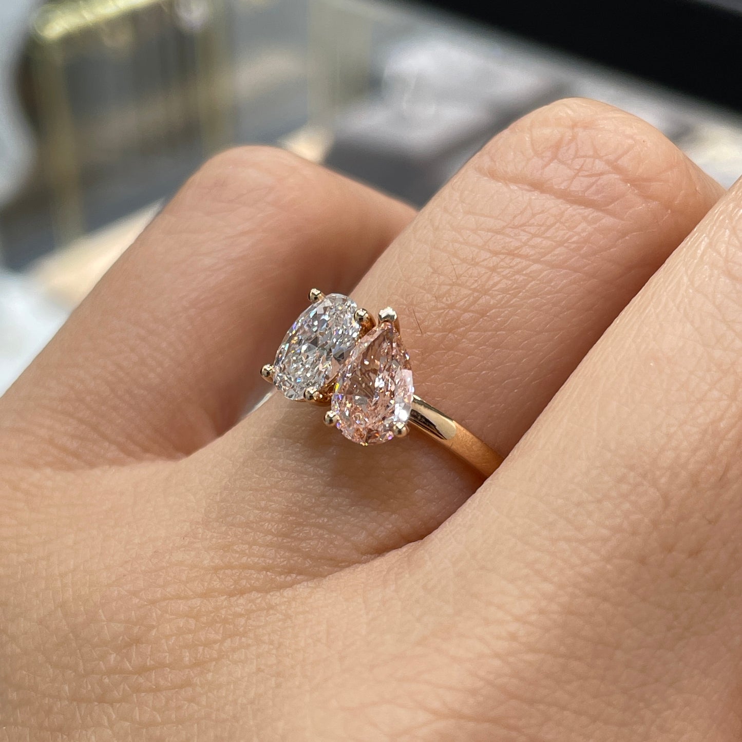 IGI pink diamond pear 0.7ct with lab diamond oval 0.7ct toi et moi ring