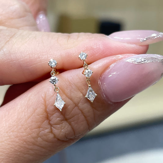 Lab diamond kite and round 0.15ct two little diamond swing stud earring - each