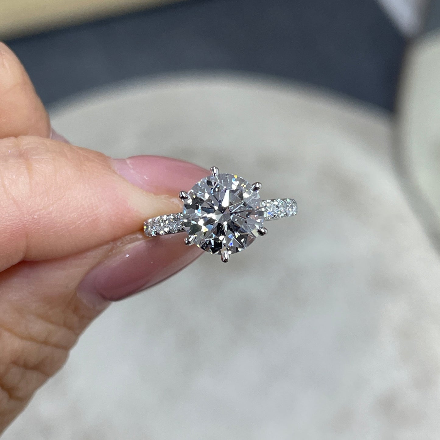 IGI lab diamond round 2ct six-prong pave twisted band ring