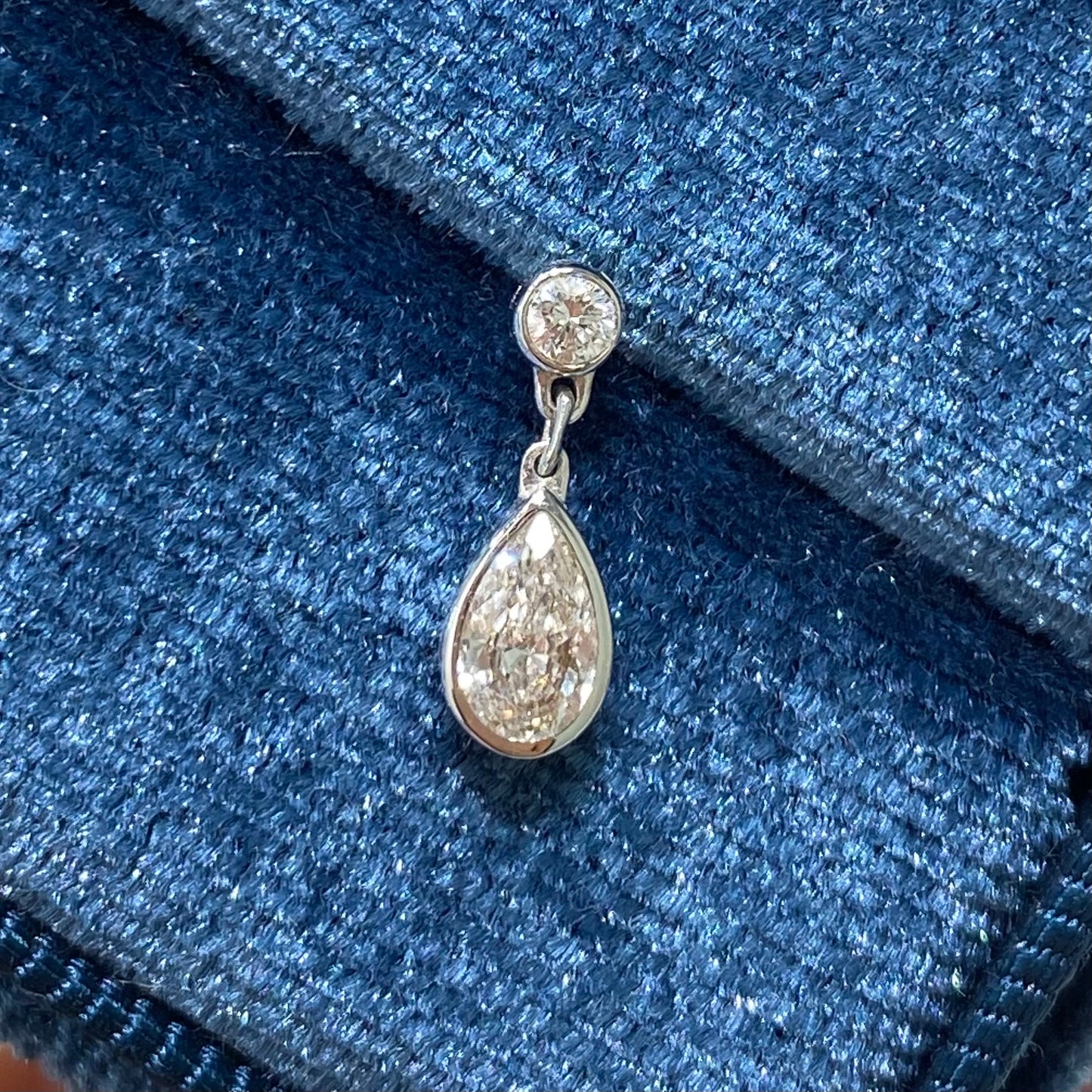 Lab diamond pear shape 0.35ct drop earring-each