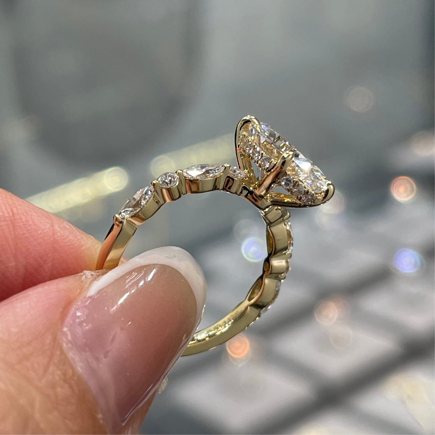 IGI lab diamond Oval 2ct marquise round mix pave ring