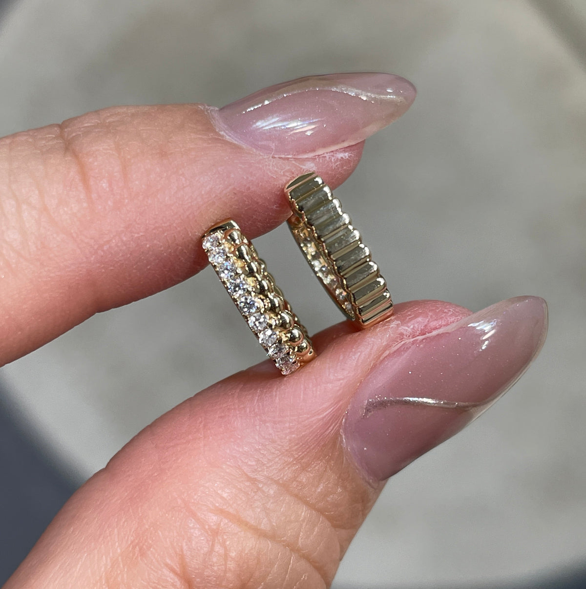 9k Lab diamond round 0.18ct milgrain dewdrop and vertical line half half 10mm hoop earrings - pair