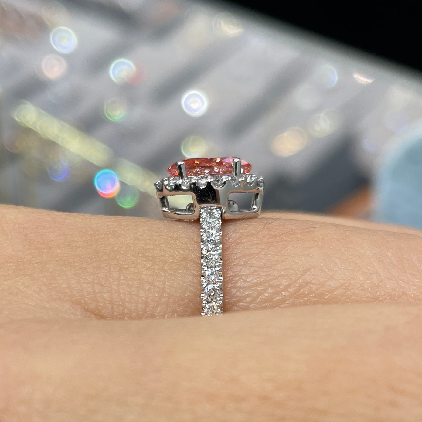 IGI pink diamond Oval shape 1ct two way halo pave ring