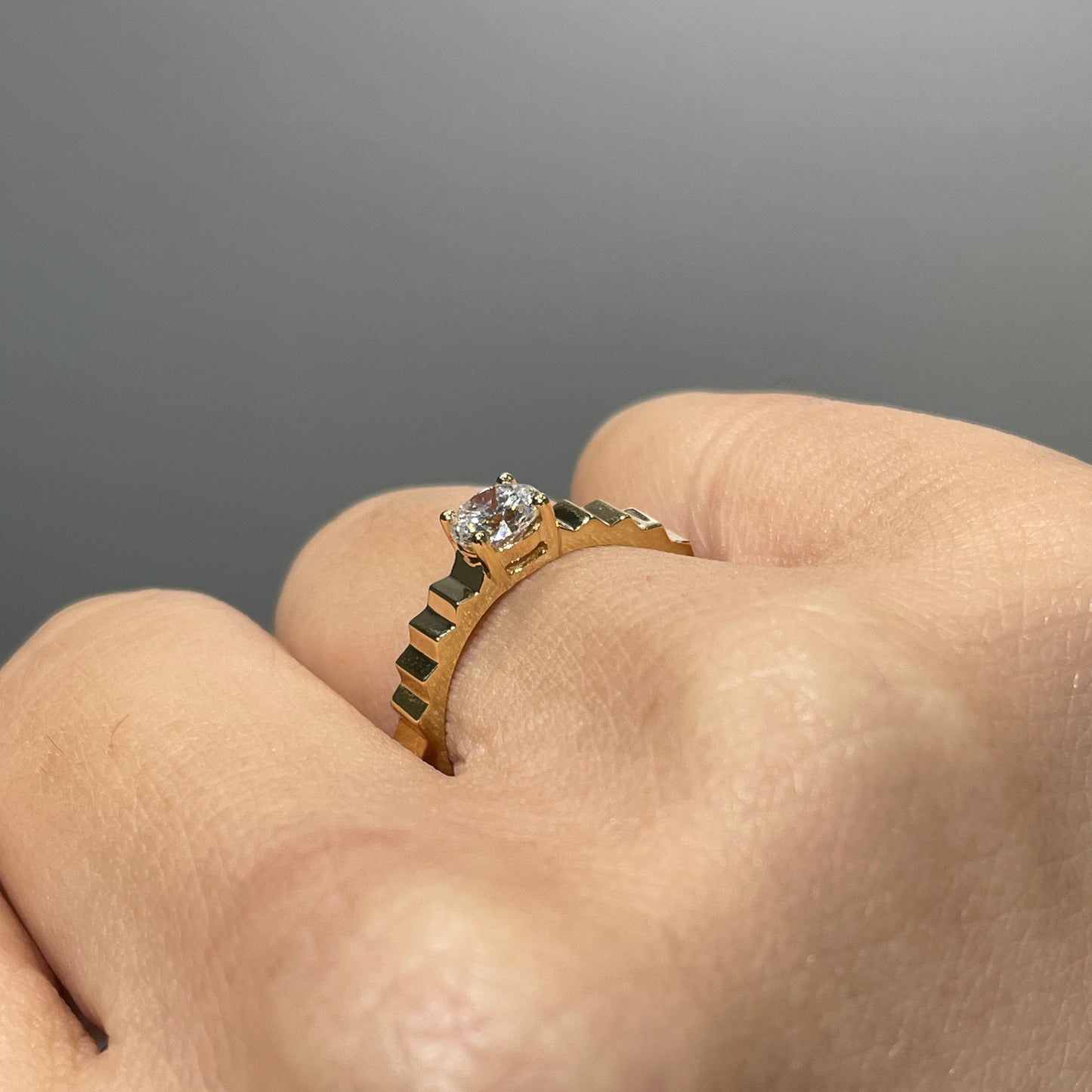 Lab diamond Round 0.5ct ladder ring