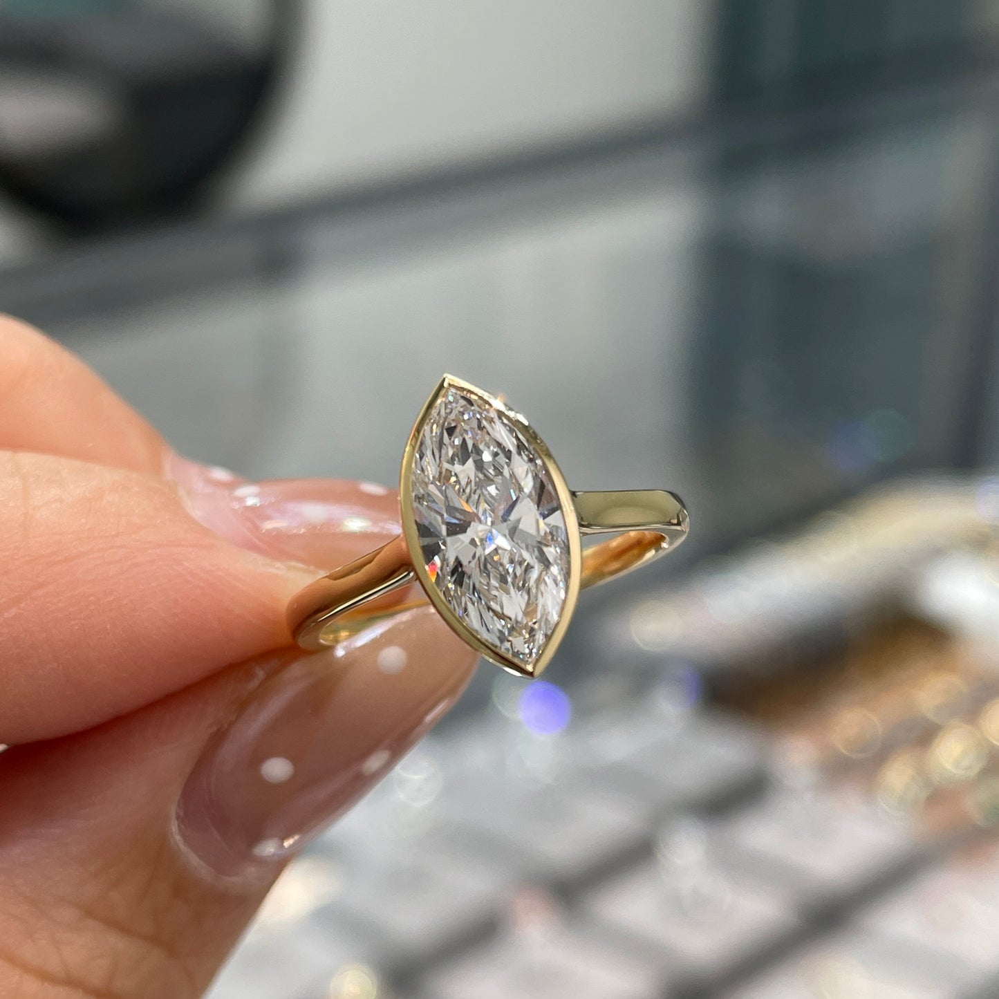 IGI Lab diamond Marquise shape 1.5ct bezel ring