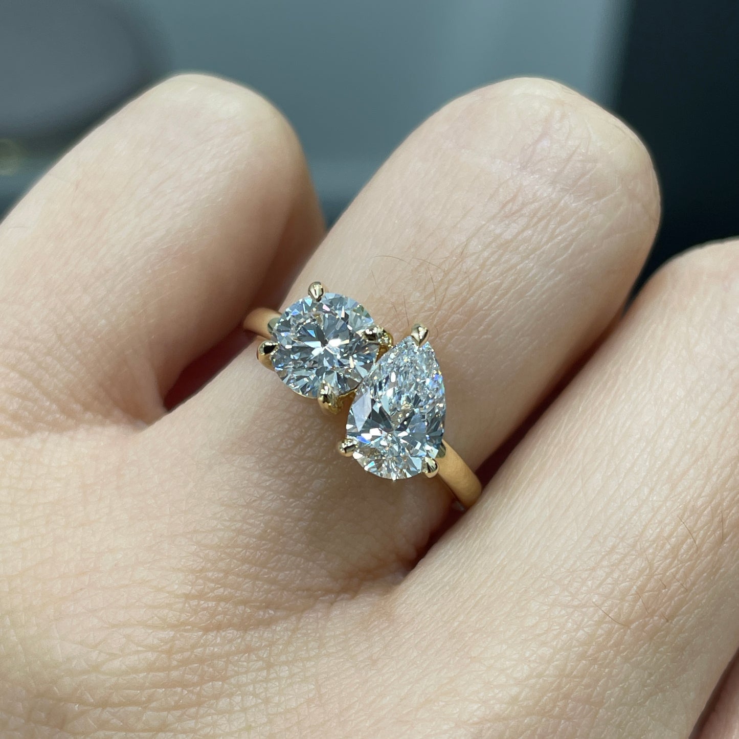 Lab diamond round and pear 2ct toi et moi ring