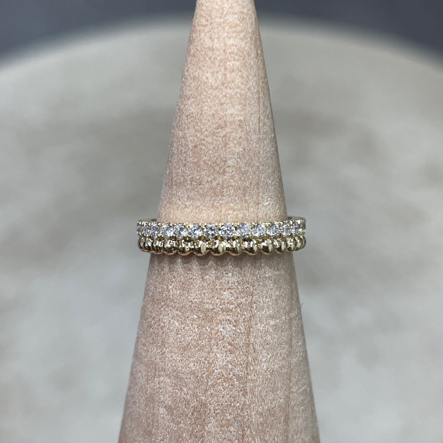 9k Lab diamond round 0.3ct milgrain dewdrop full eternity pinky ring