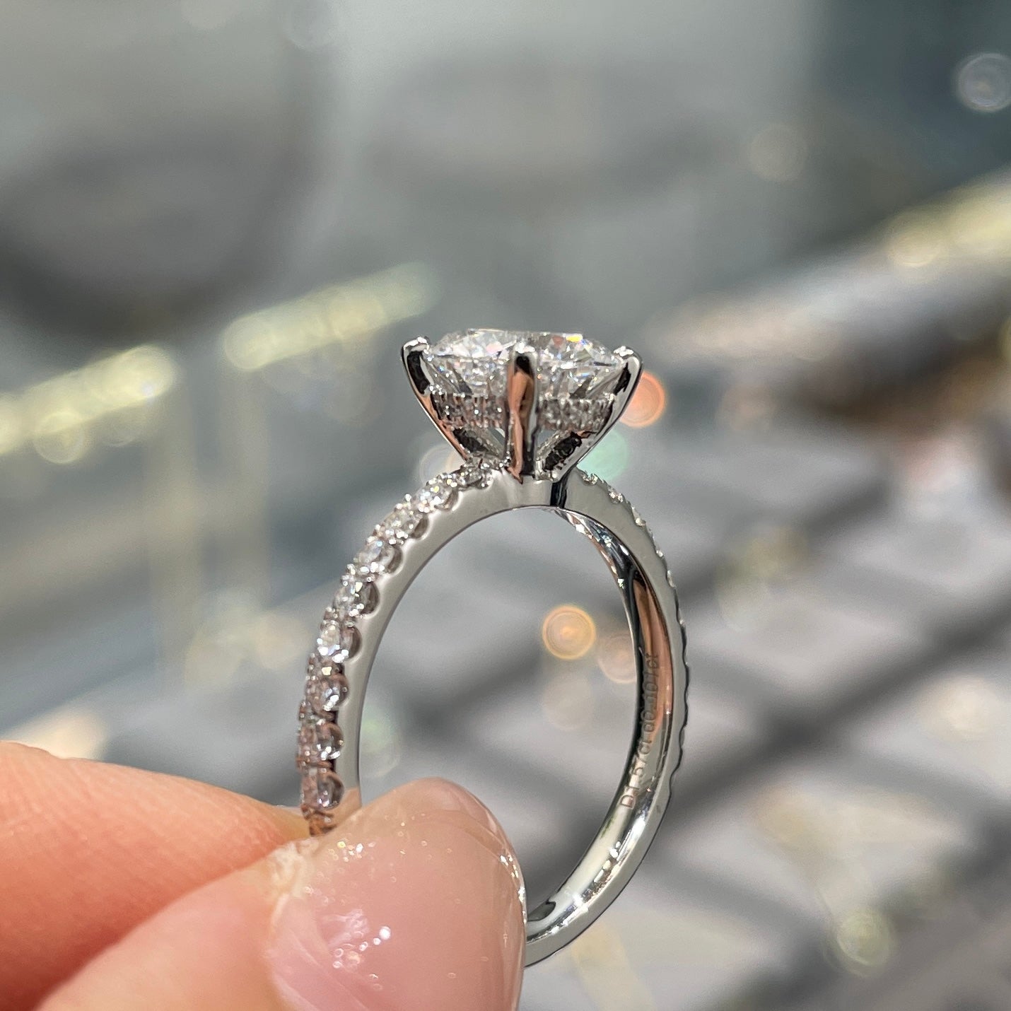 IGI lab diamond Round 1.5ct four-prong underhalo pave ring