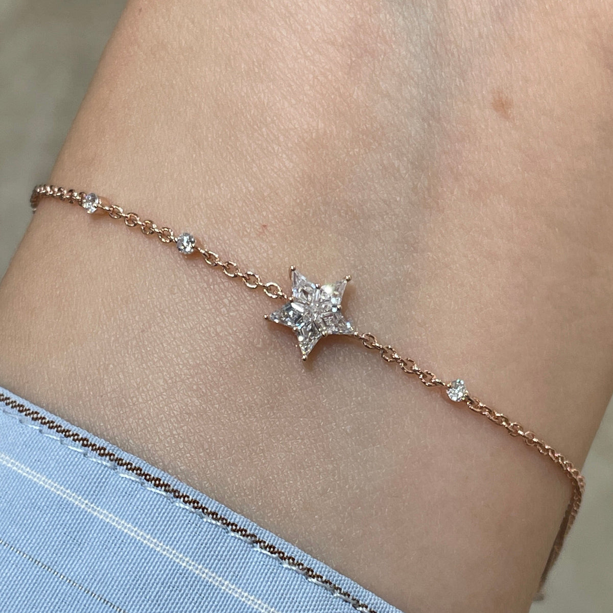 9k Lab diamond kite cut 0.36ct Illusion star with little diamonds thick chain bracelet