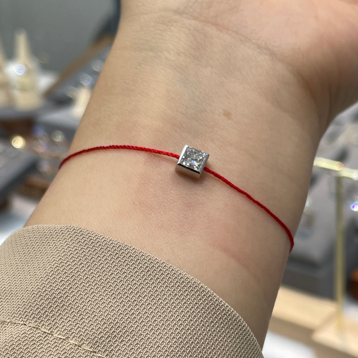 Lab diamond princess cut 0.5ct bezel red-line bracelet