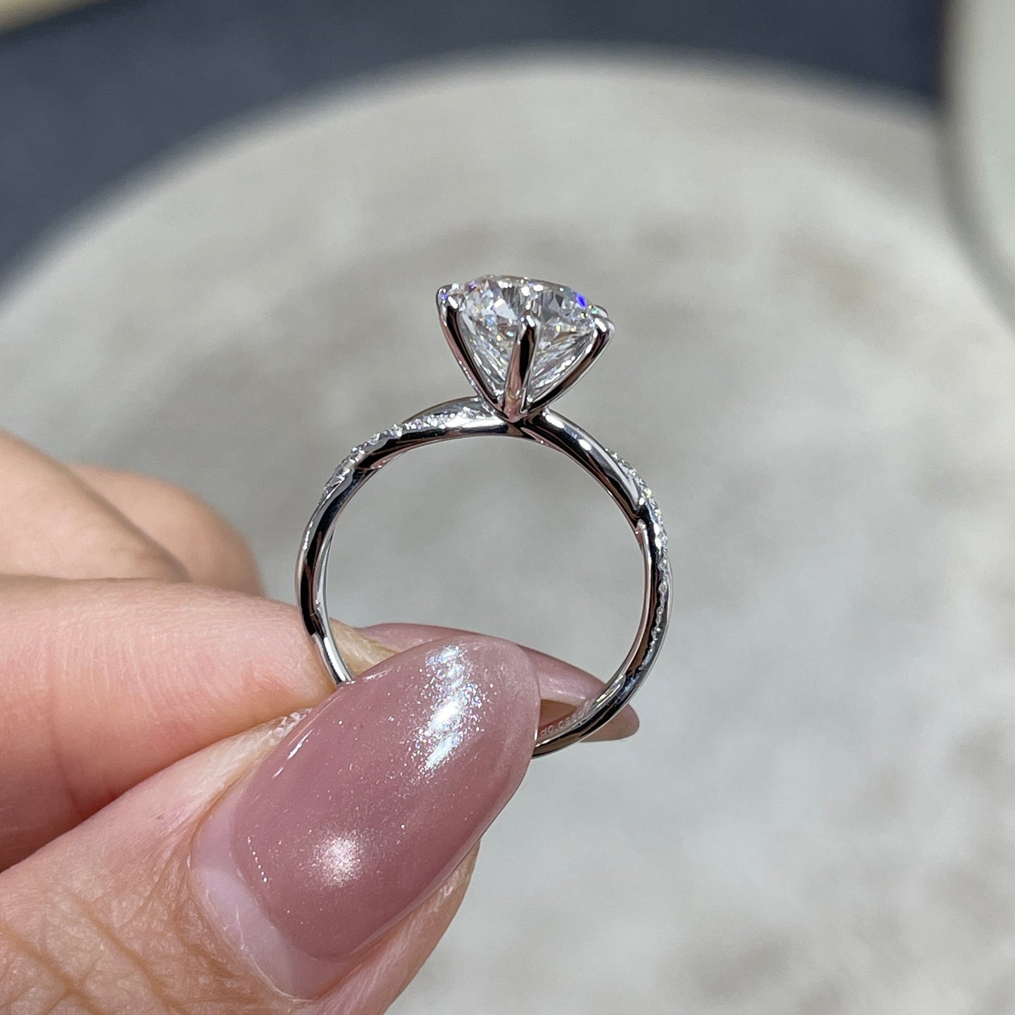IGI lab diamond round 2ct six-prong pave twisted band ring