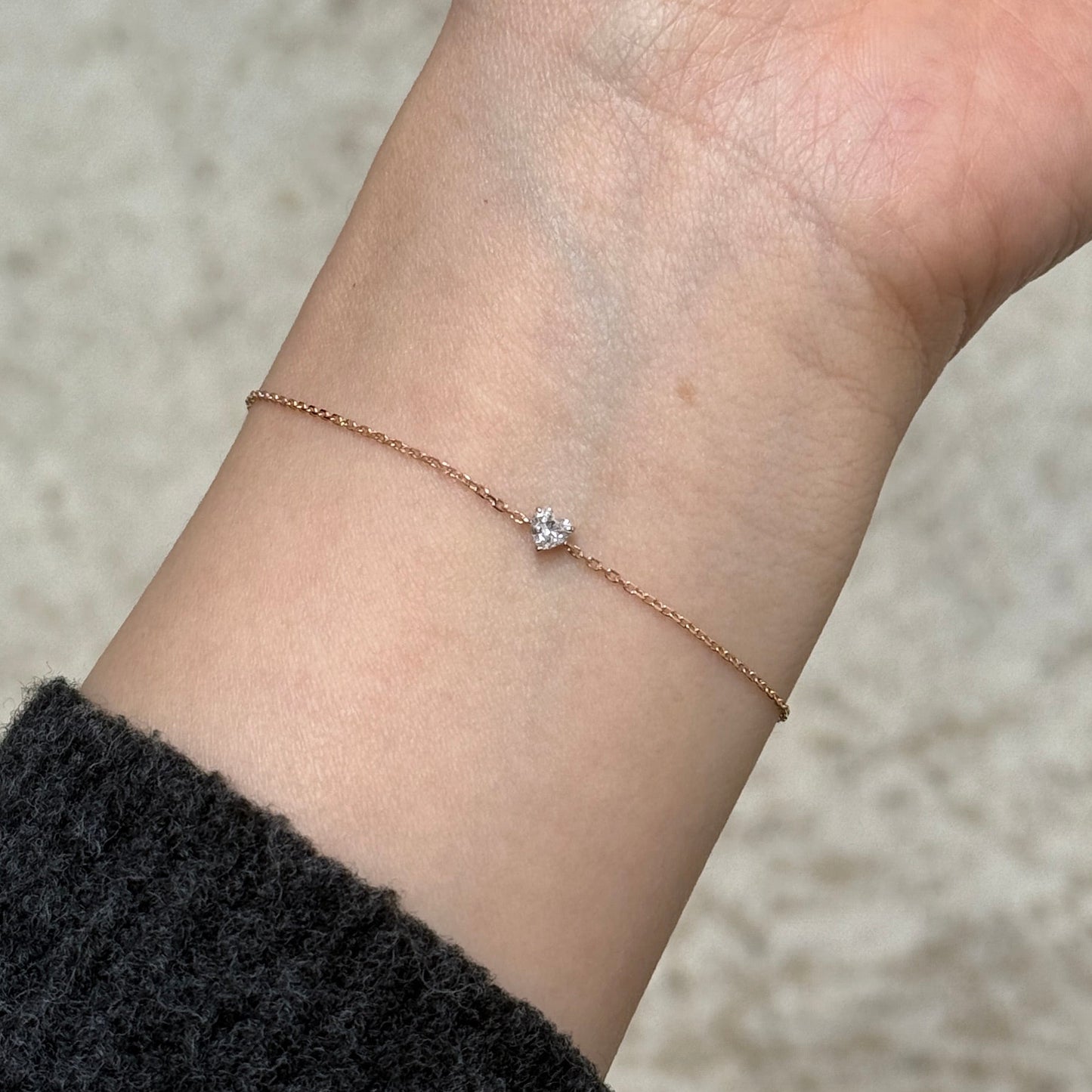 Lab diamond heart shape 0.15ct three-prong bracelet