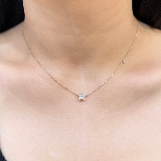 9k Lab diamond kite cut 0.68ct Illusion star with little diamond necklace