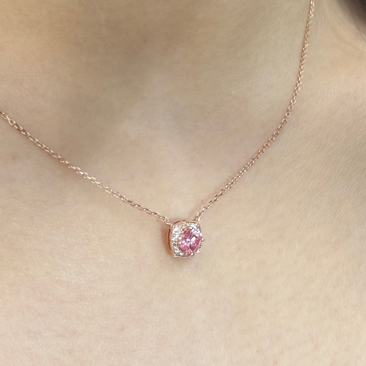 Lab grown pink diamond 0.35ct halo necklace