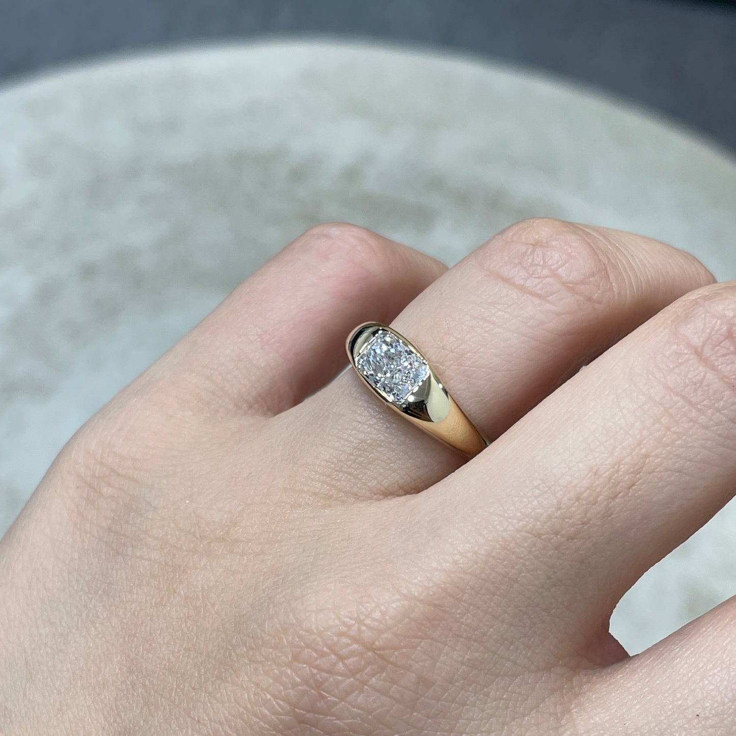 9k Lab diamond radiant cut 1ct bezel dome ring