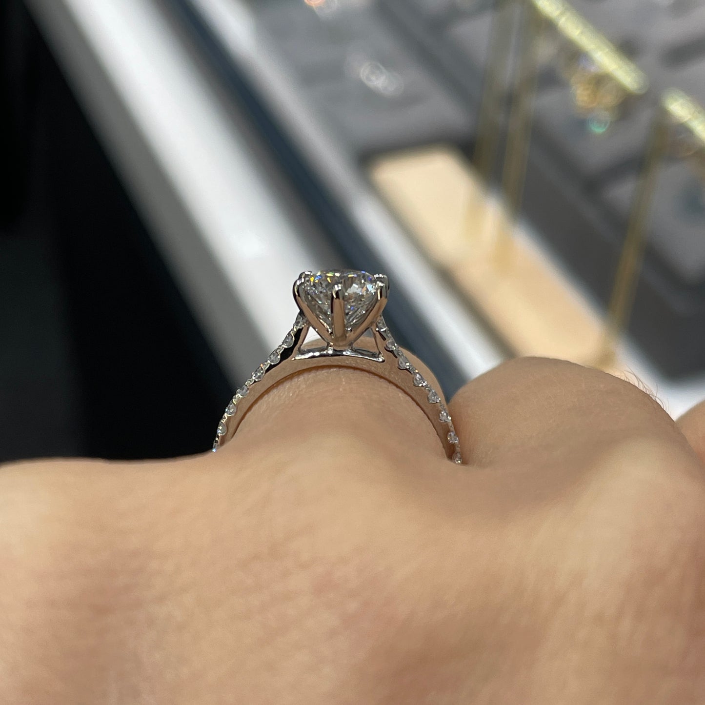 IGI lab diamond round 1ct six-prong cathedral pave band ring