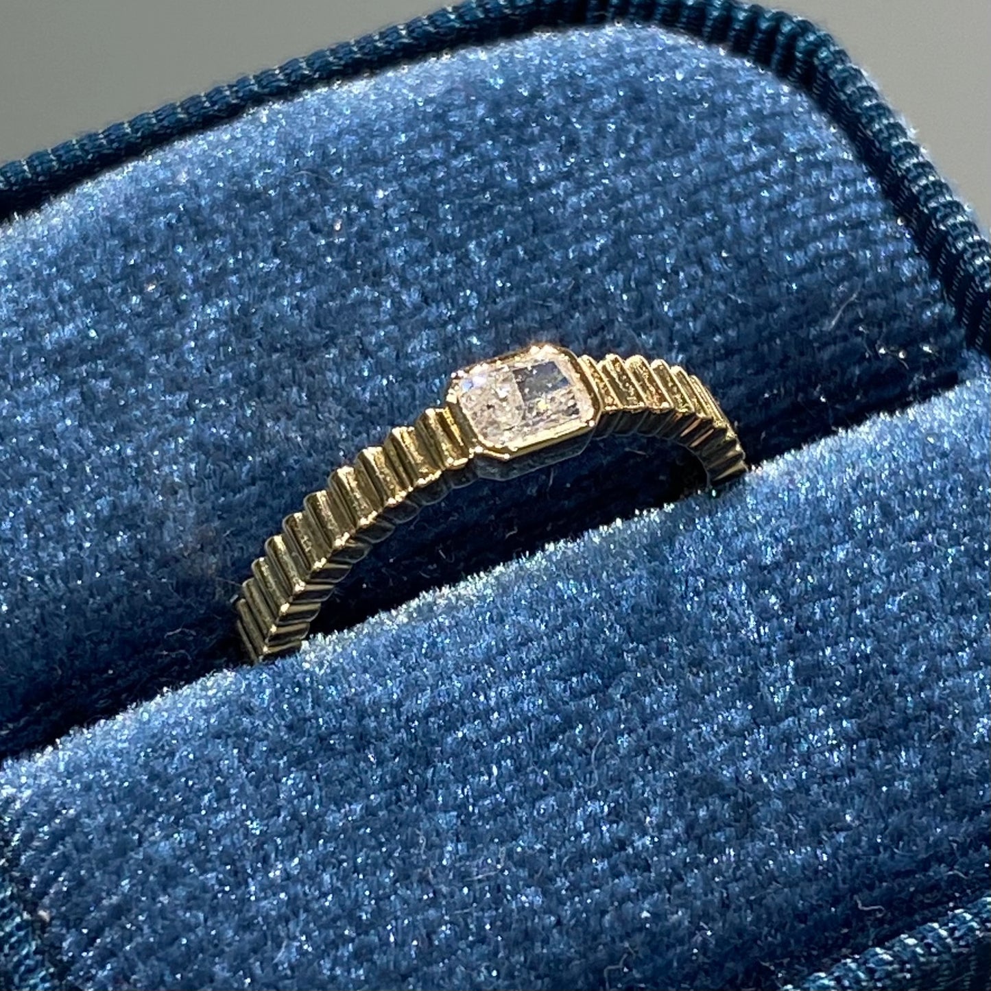 Lab diamond radiant cut 0.2ct horizontal bezel set with vertical line band ring