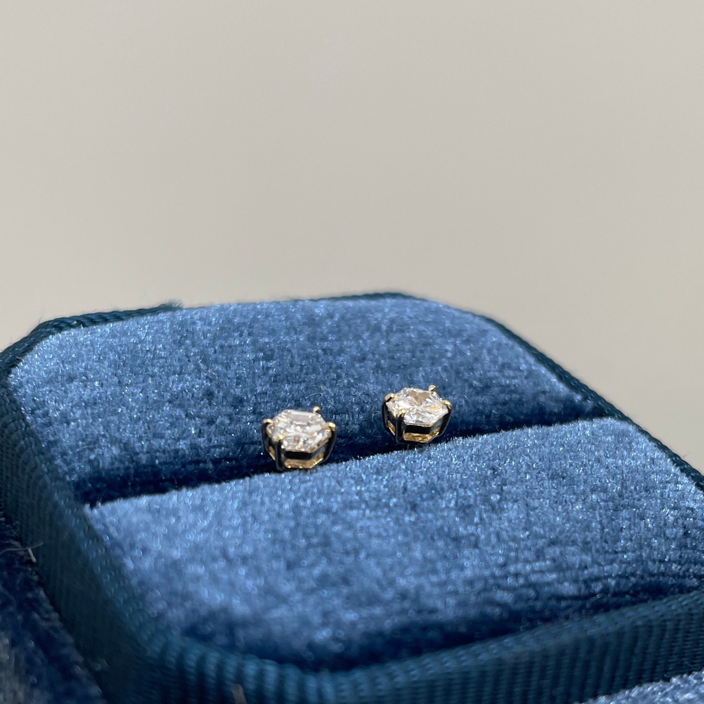 Lab diamond Hexagon cut 0.4ct stud earrings-pair