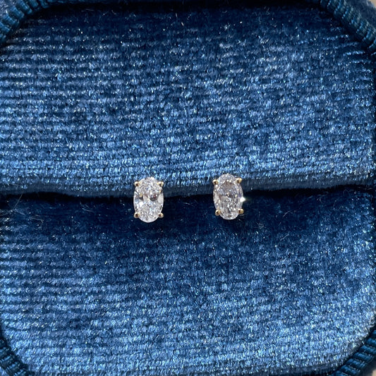 9k Lab diamond Oval shape 0.32ct four-prong stud earrings -pair