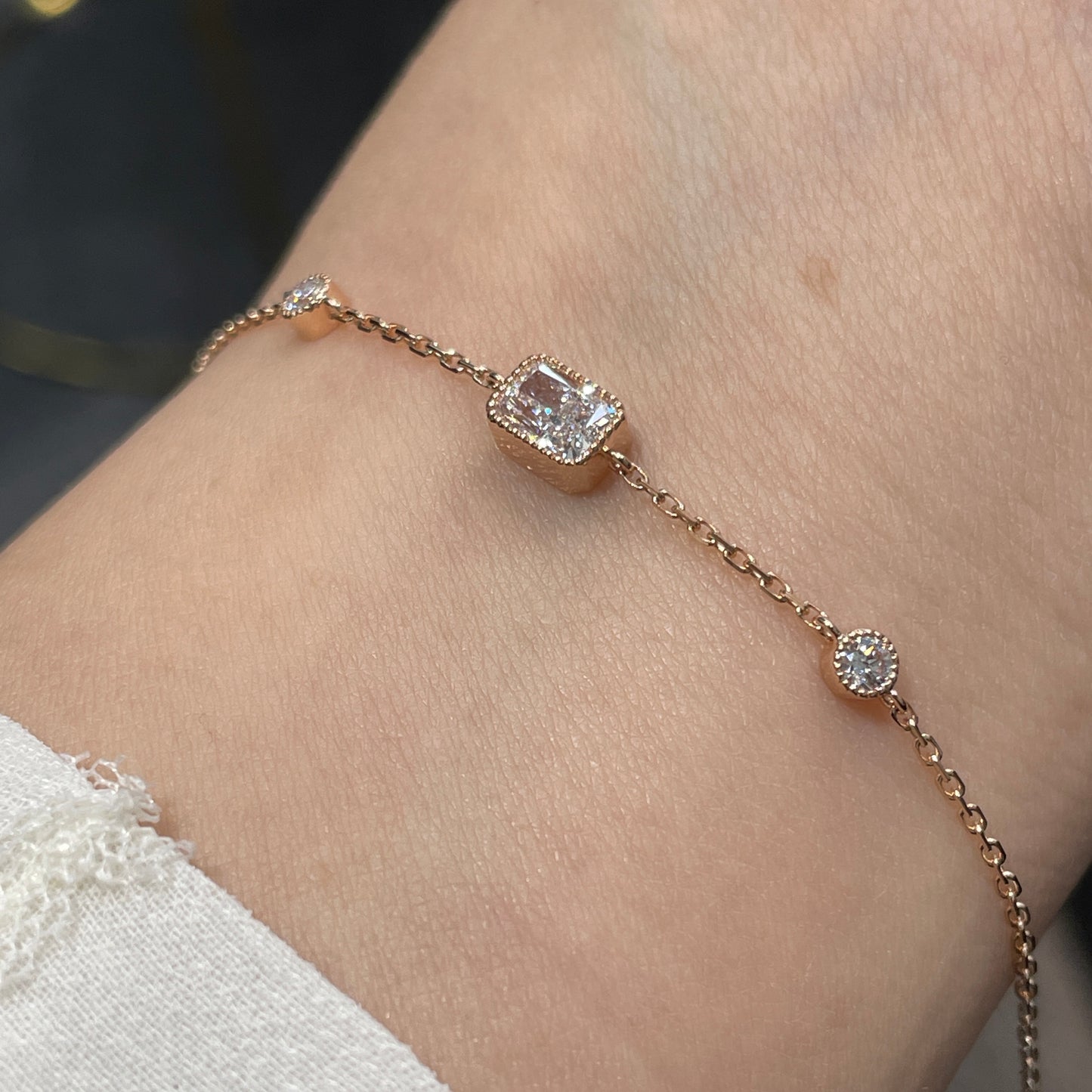 Lab diamond radiant cut 0.5ct milgrain bezel with little diamond bracelet