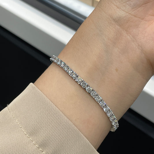 Lab diamond round 6ct cow four-prong tennis bracelet