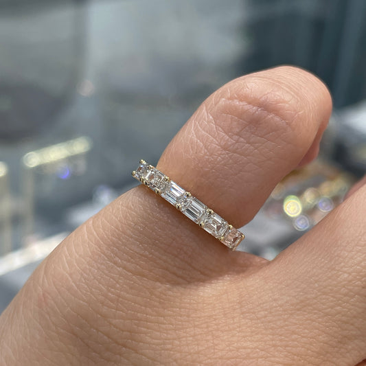 Lab diamond emerald cut 0.9ct horizontal half eternity straight vertical line band pinky ring
