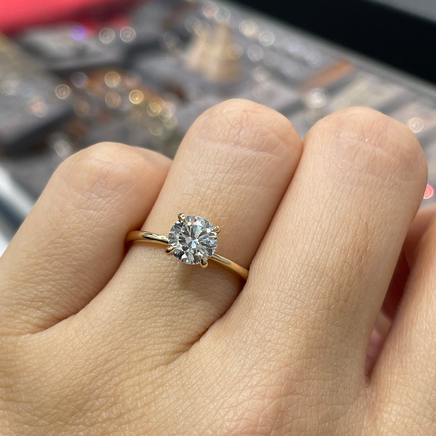 IGI lab diamond round 1ct four-prong ring