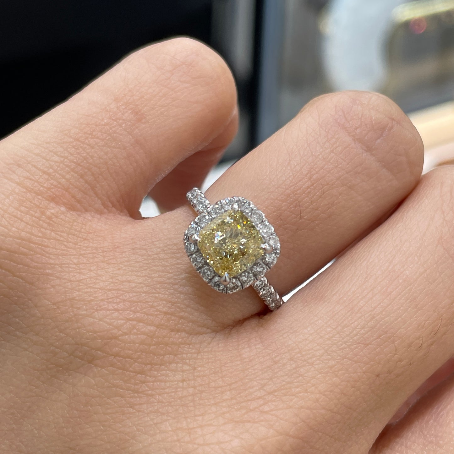 IGI Lab yellow diamond cushion cut 2ct classic halo ring