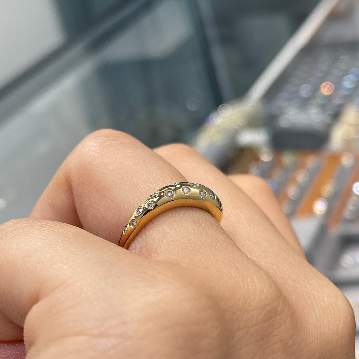 Lab diamond round 0.25ct bubble wavy dome ring