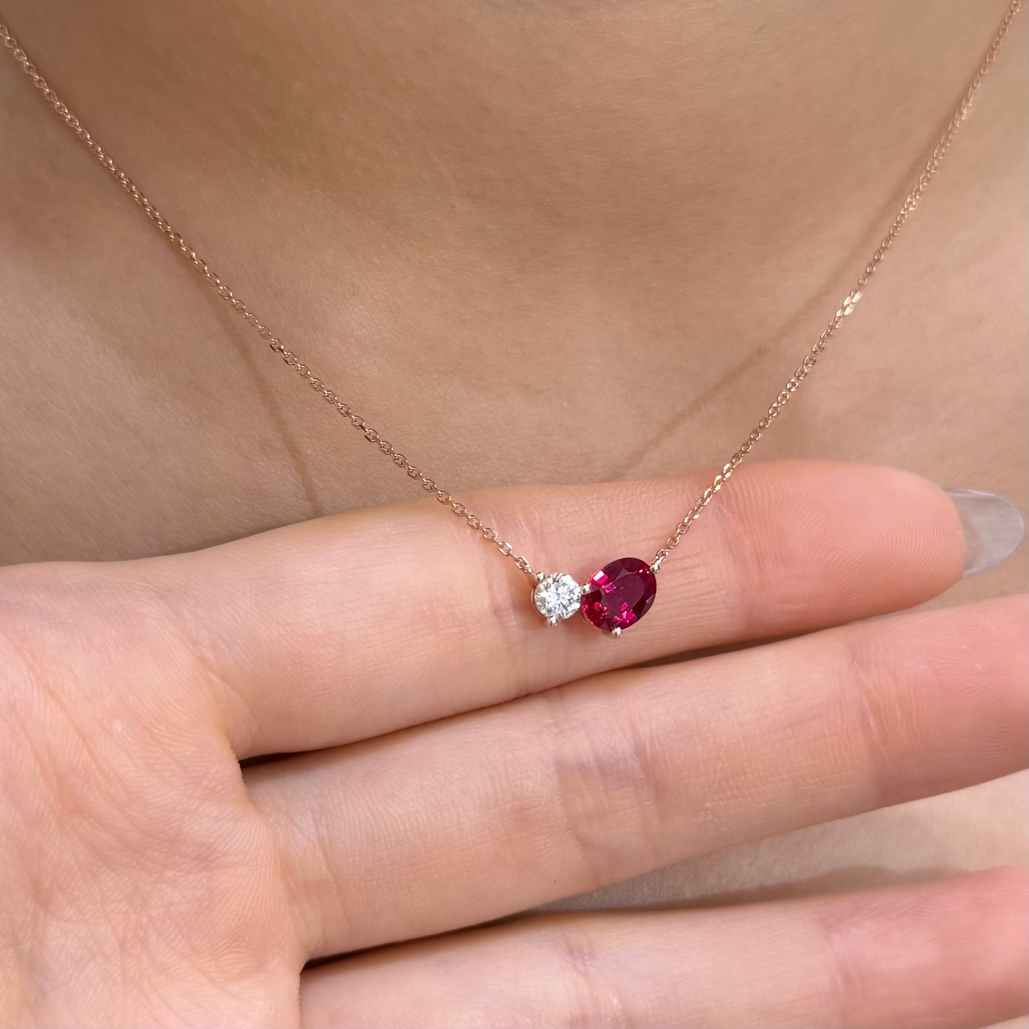Lab ruby Oval shape 0.9ct with diamond round 0.2ct Toi et moi necklace