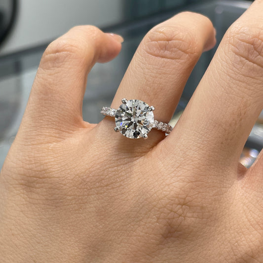 IGI Lab diamind Round 3.8ct four-prong pave ring
