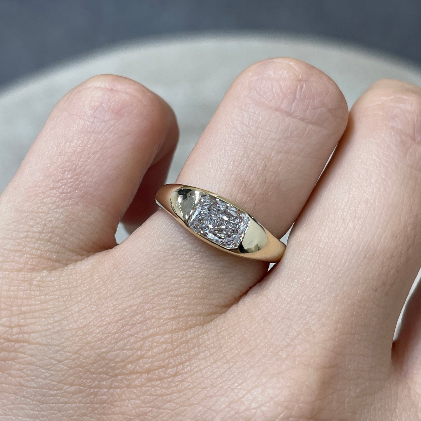 9k Lab diamond radiant cut 1ct bezel dome ring