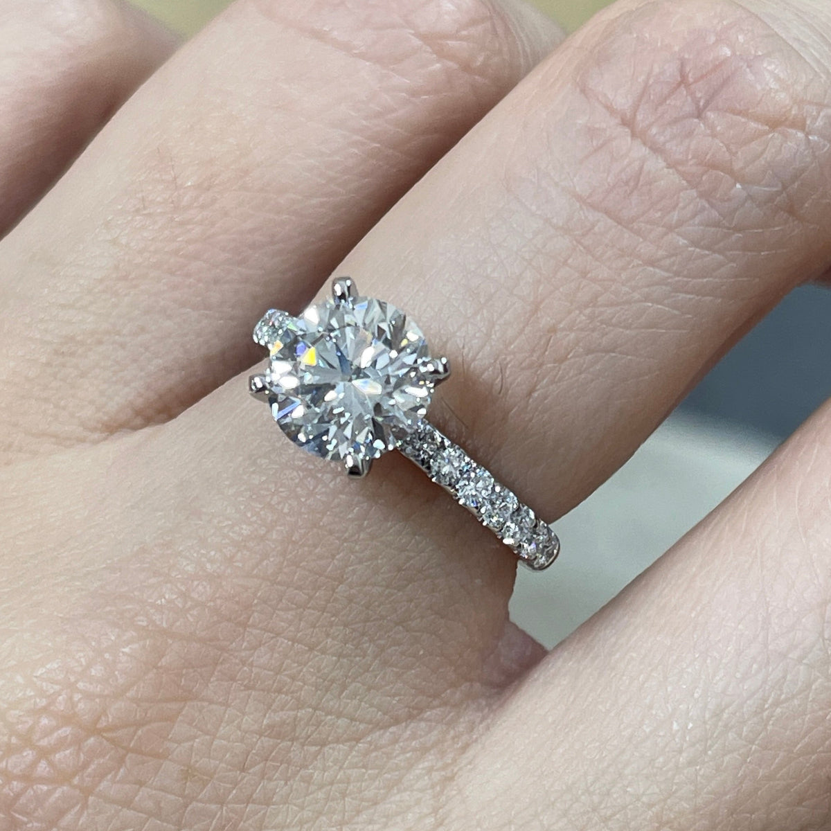 IGI lab diamond Round 2ct four-prong underhalo pave ring