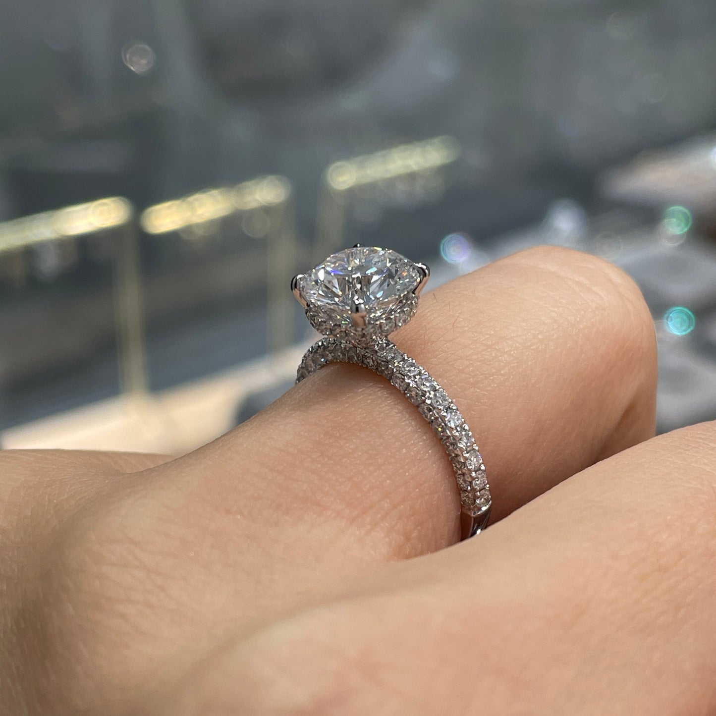 IGI Lab diamond Round 2ct underhalo with underpaved three-side pave band ring