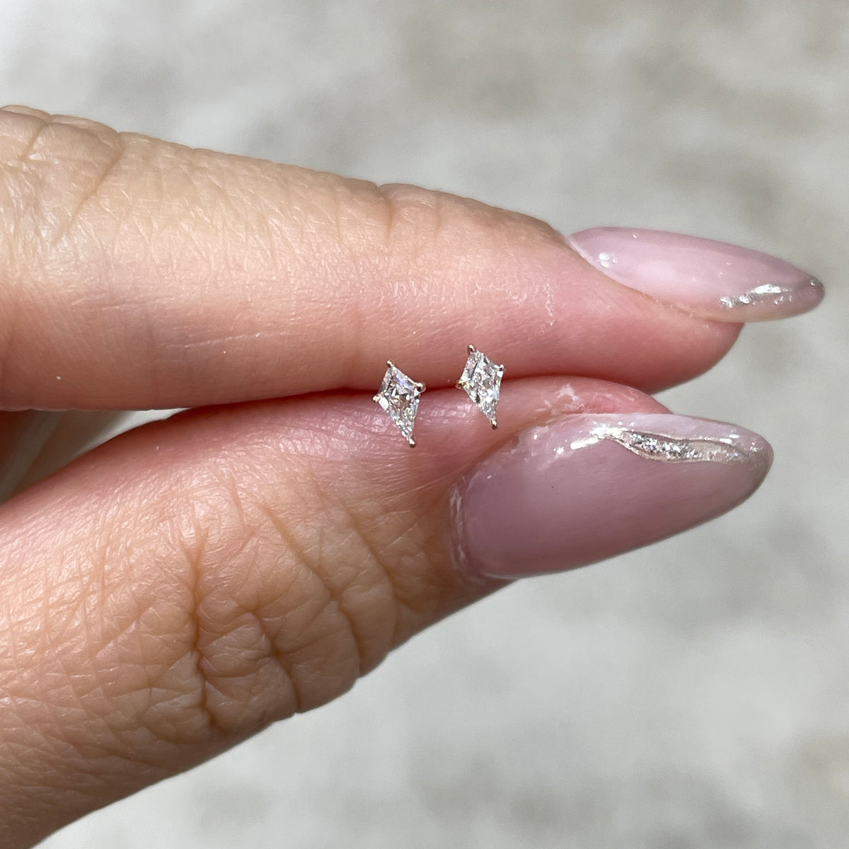 Lab diamond kite 0.06ct stud earring - each
