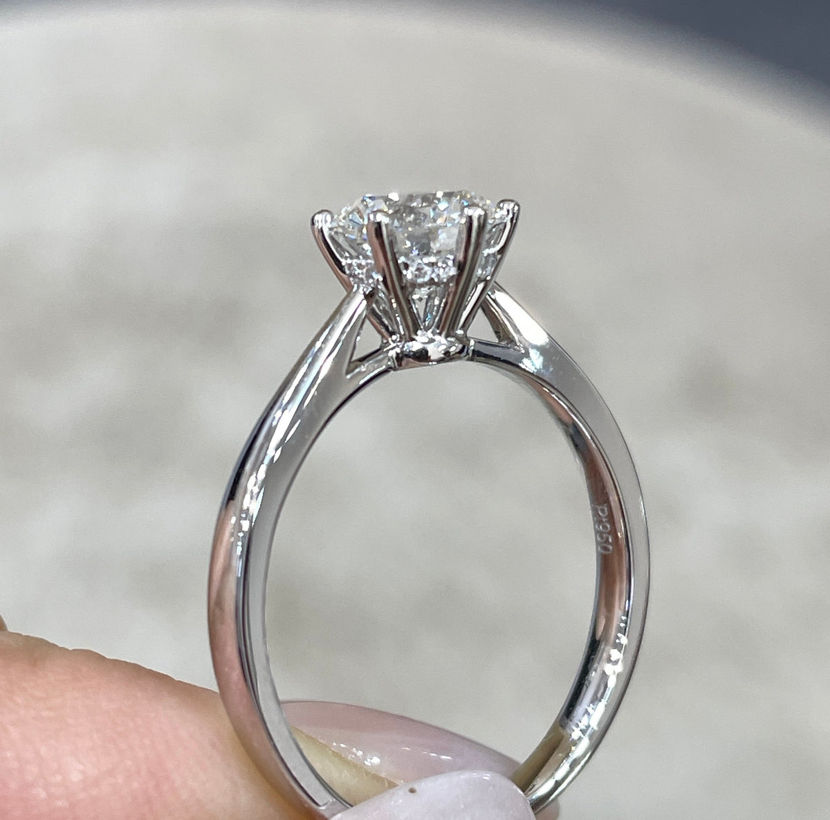IGI lab diamond round 1.2ct six-prong underhalo ring