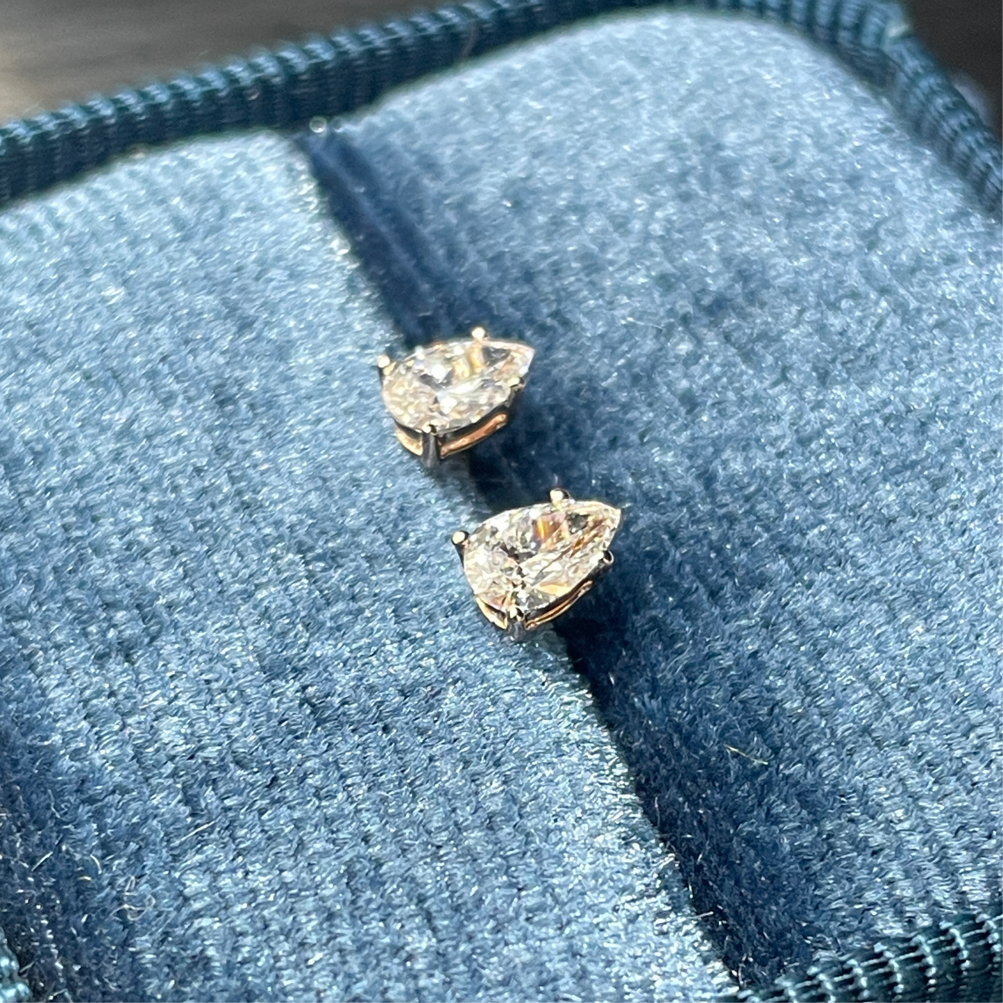 Lab diamond Pear shape 0.4ct stud earrings-pair