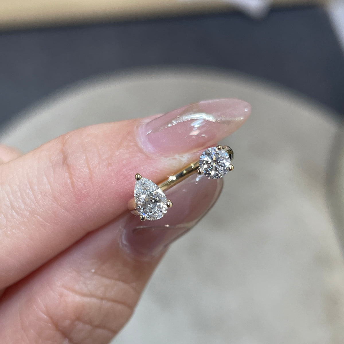 9K Lab diamond Round and Pear 0.5ct duo invisible open pinky ring