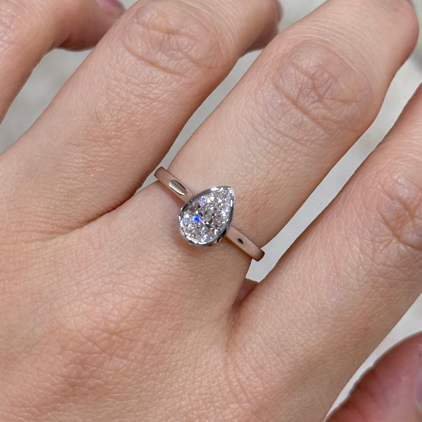 Lab diamond Pear 1ct bezel ring