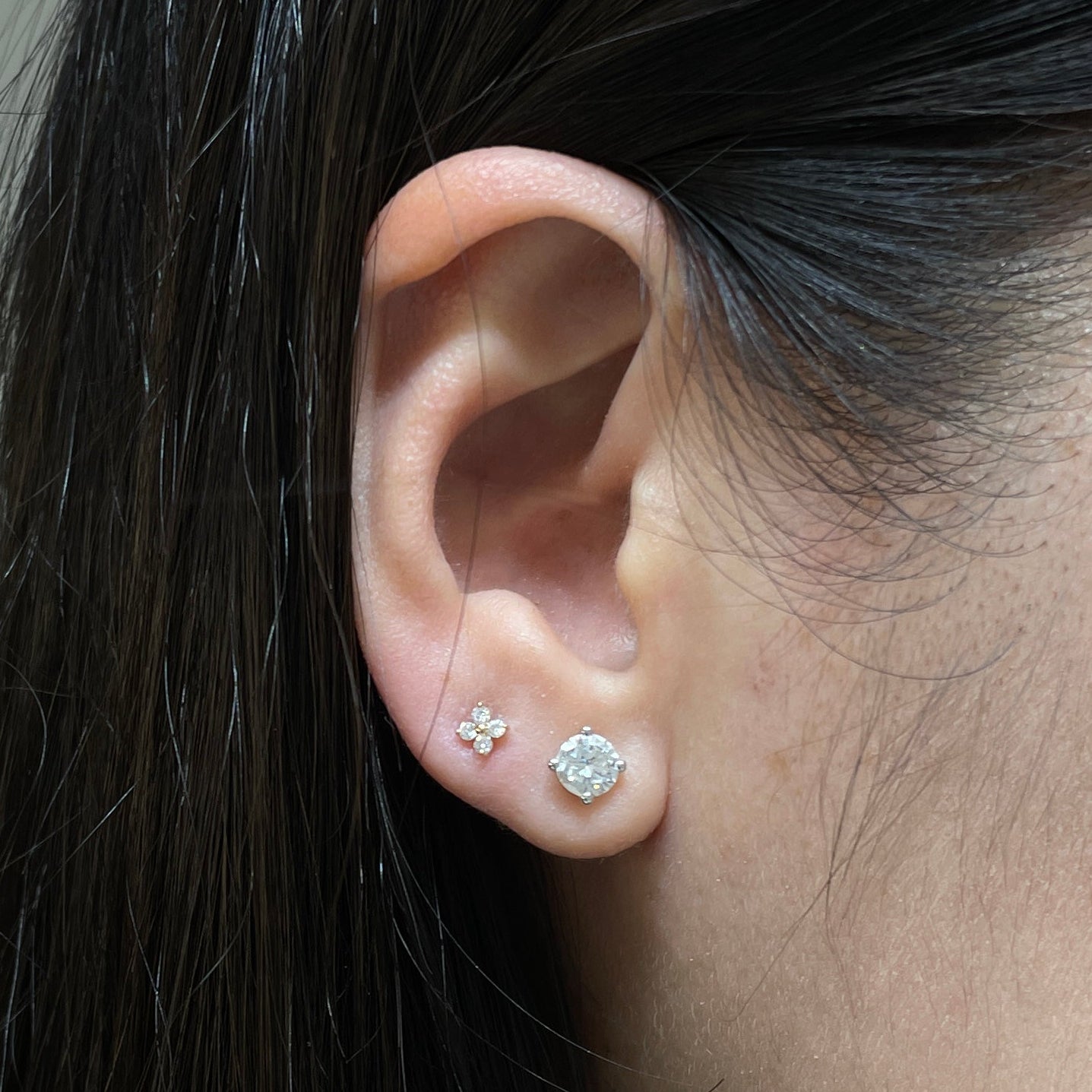 Lab diamond Round four-leaf baby flower stud earring - each