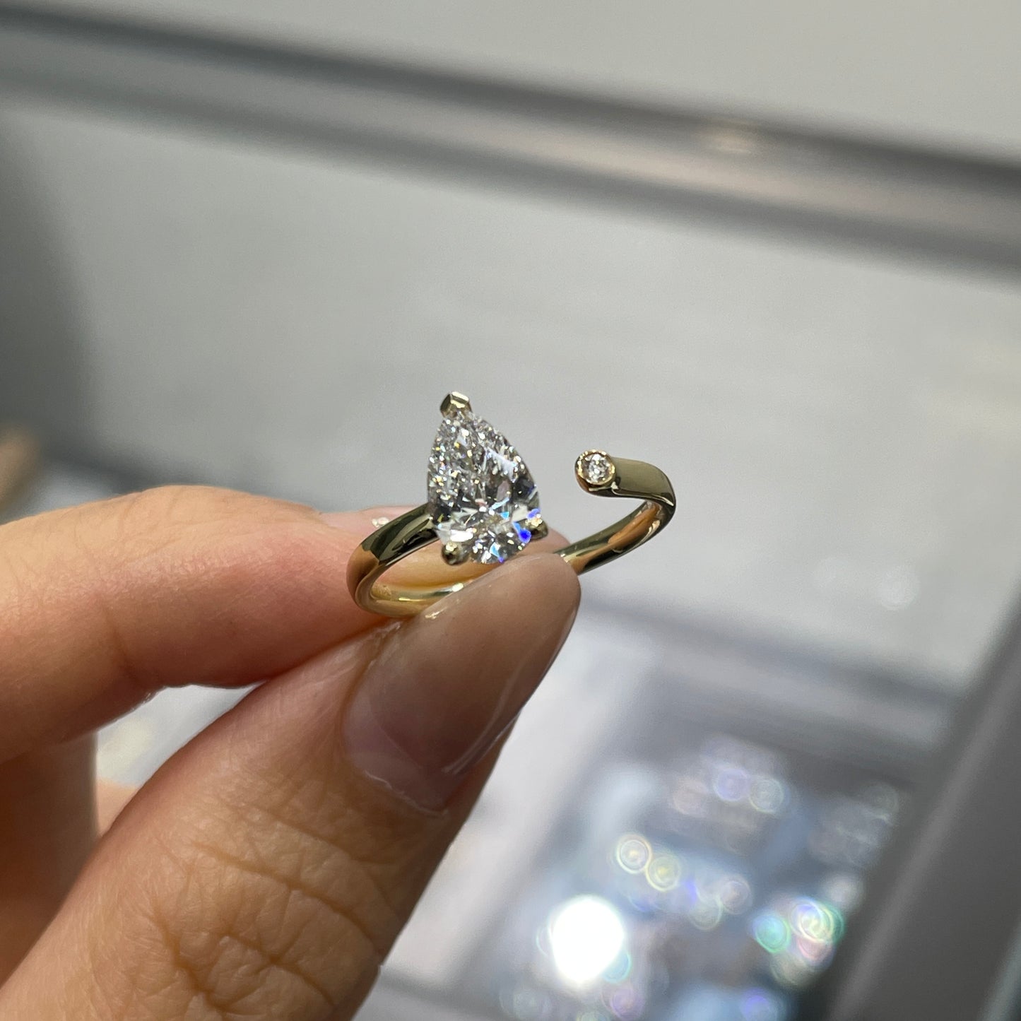 Lab diamond pear shape 1ct open ring