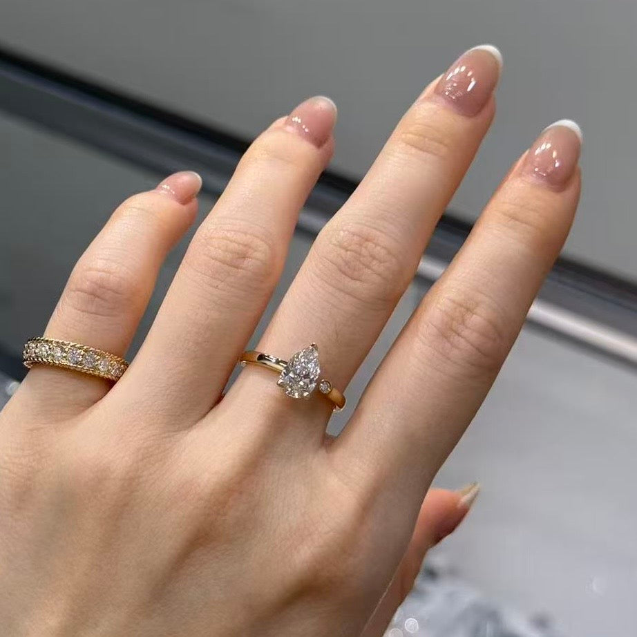 IGI Lab diamond pear shape 1ct open ring