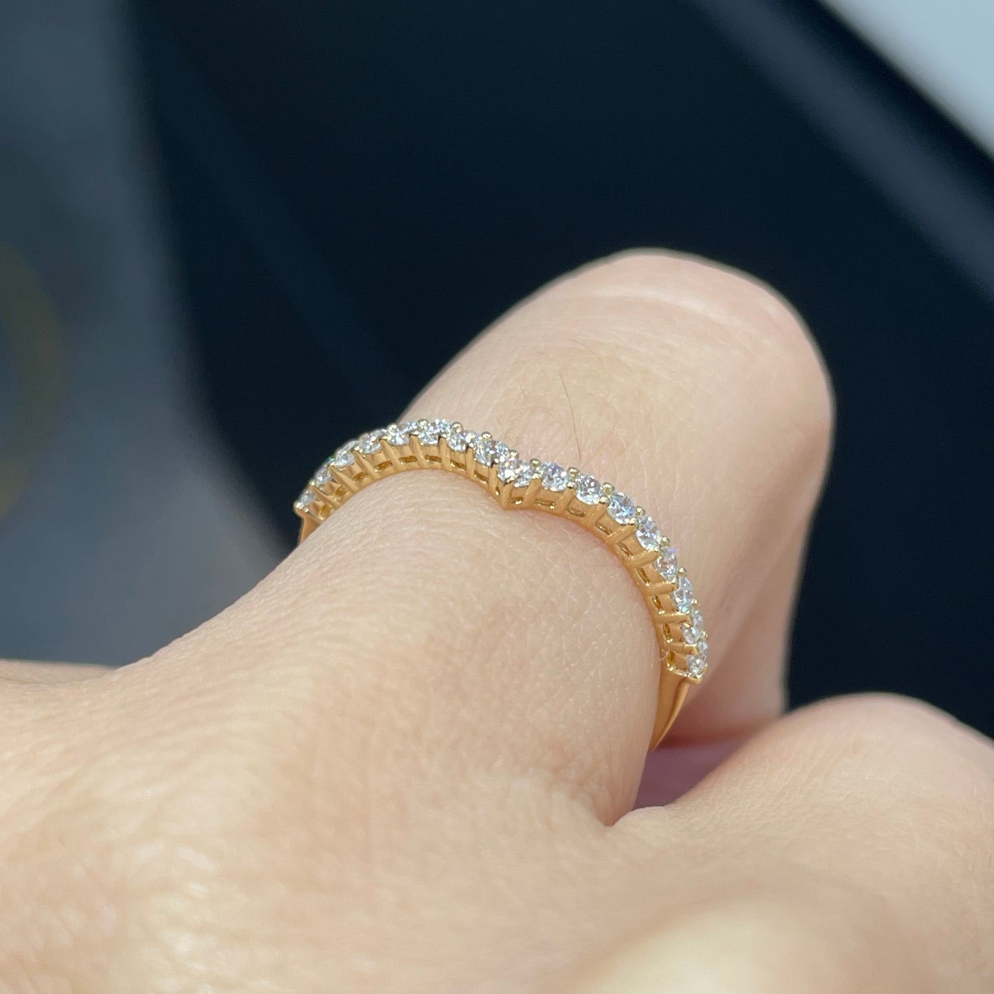 Lab diamond round 0.25ct v shape half eternity ring