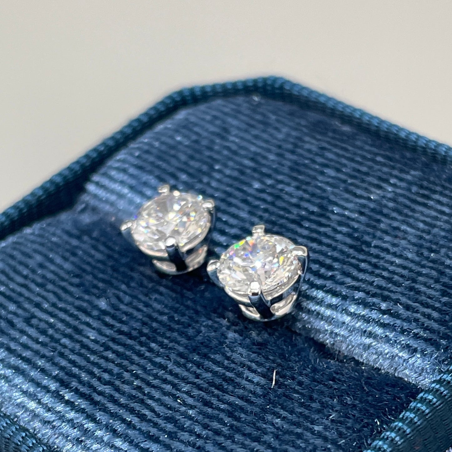 Lab diamond round 2ct classic four-prong stud earrings-pair