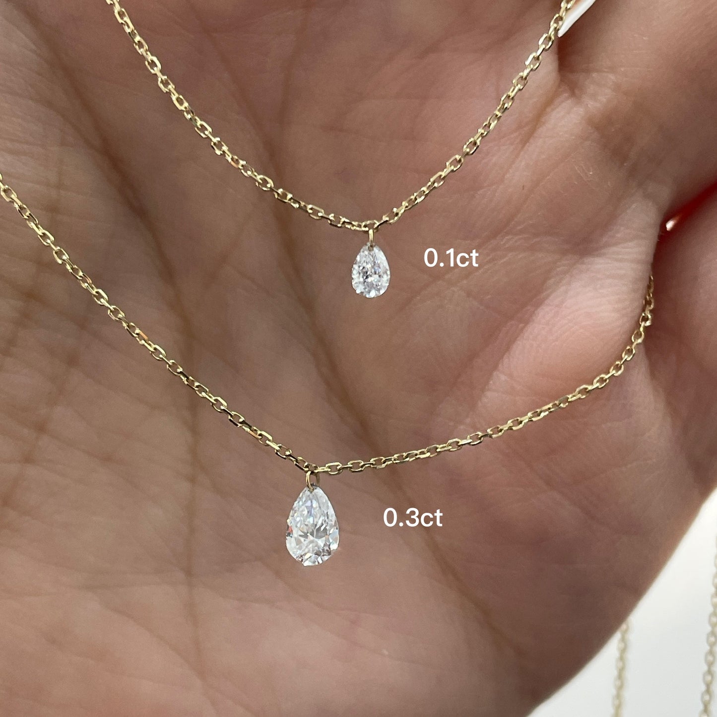 Lab diamond Pear shape 0.3ct Floating necklace