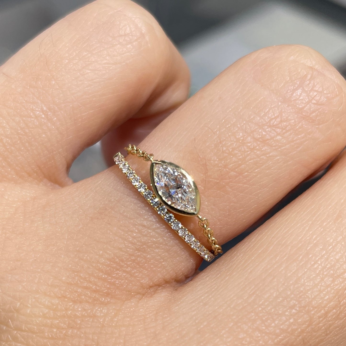 Lab diamond Marquise shape 0.3ct with baby diamond bezel chain ring