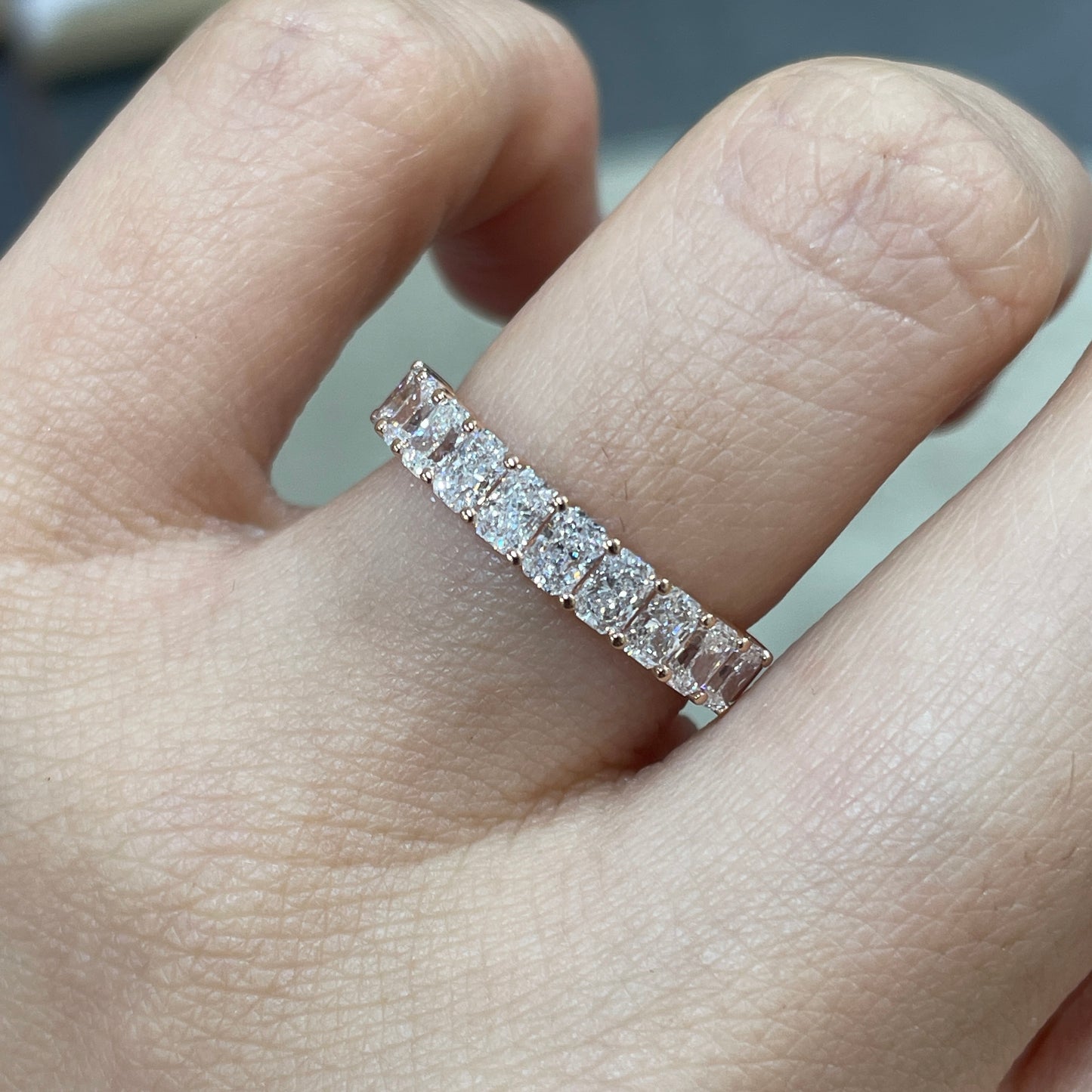 9k Lab diamond Radiant cut 1.4ct half eternity straight vertical line band ring