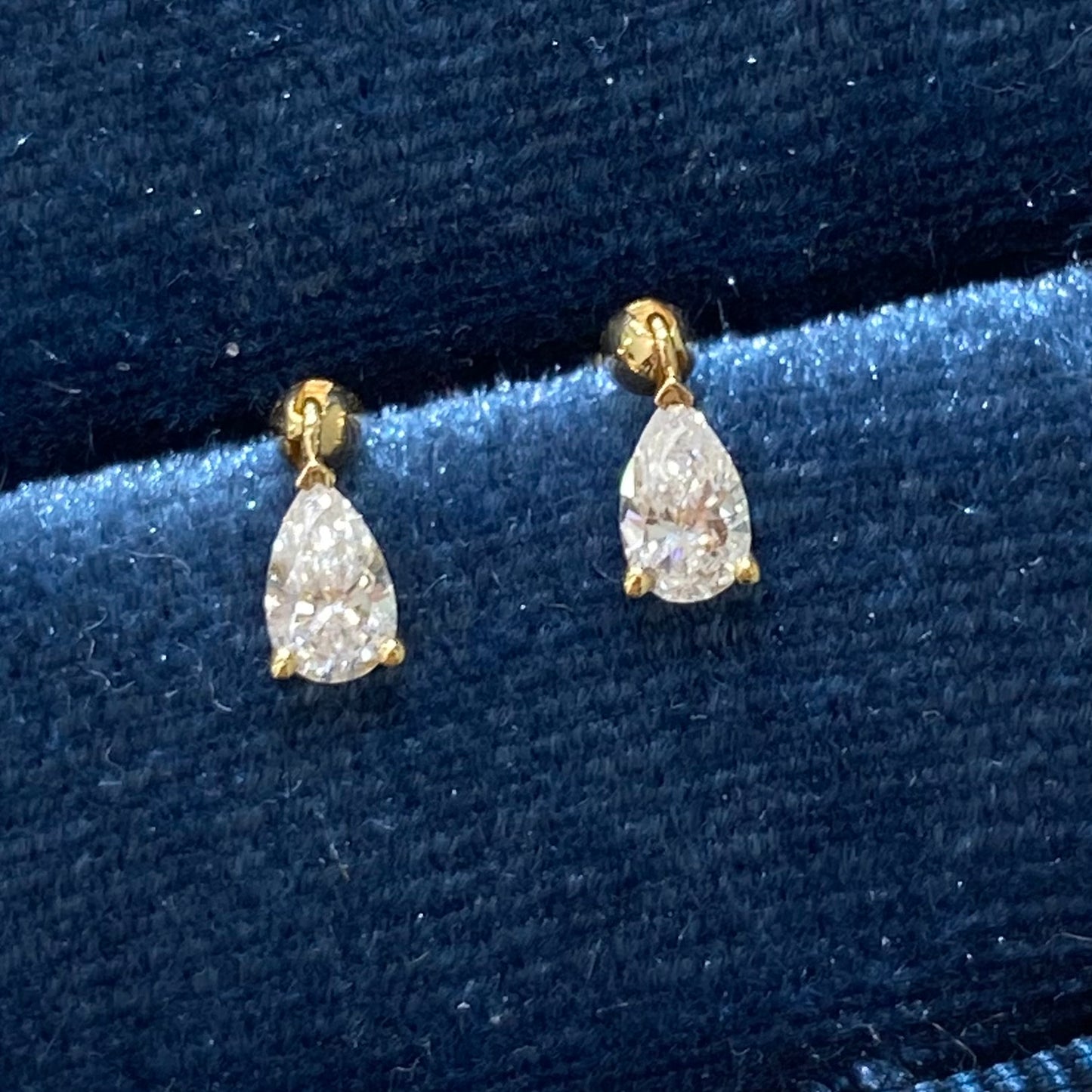 Lab diamond Pear shape 0.4ct swing stud earrings-pair