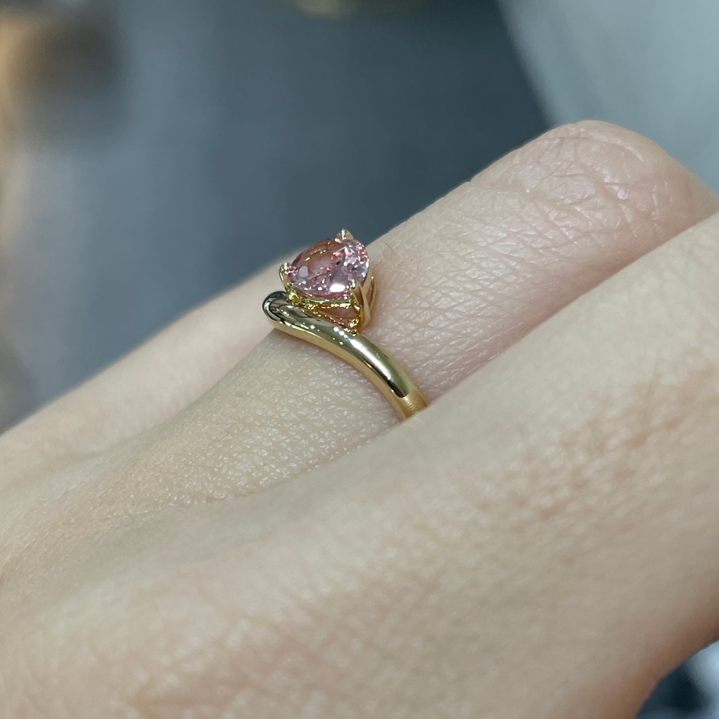 Lab pink sapphire pear shape 0.7ct wavy ring