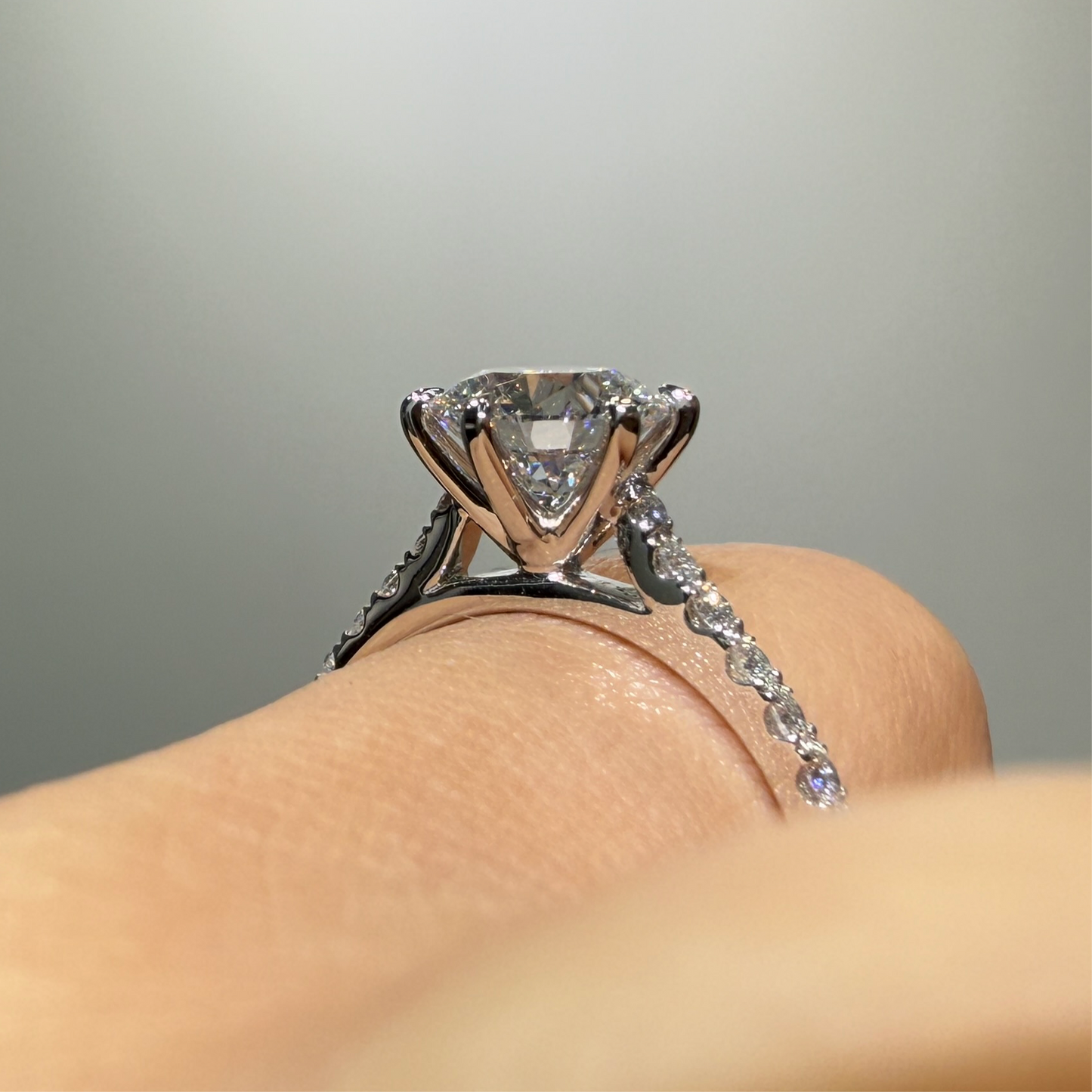 IGI lab diamond round 1.3ct six-prong pave ring